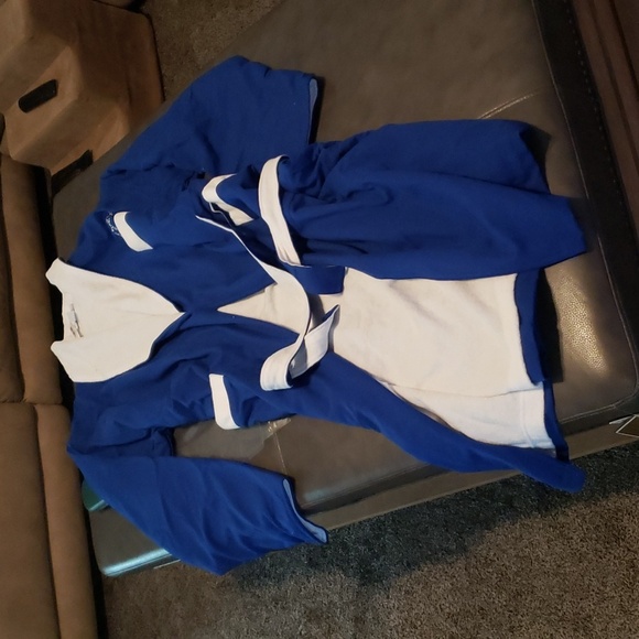 Men's Robe - Picture 10 of 13